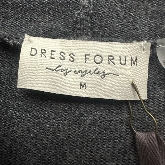 Dress Forum Hooded Sweater Cozy Long Sleeve Pullover Size Medium Gray NWT - Picture 3 of 6